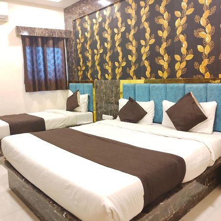 Hotel Bhavya Residency Ahmedabad Exterior photo