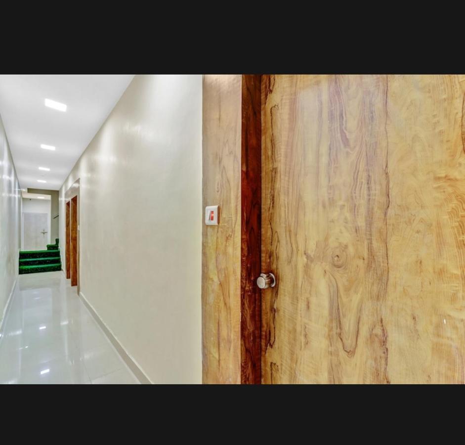 Hotel Bhavya Residency Ahmedabad Exterior photo