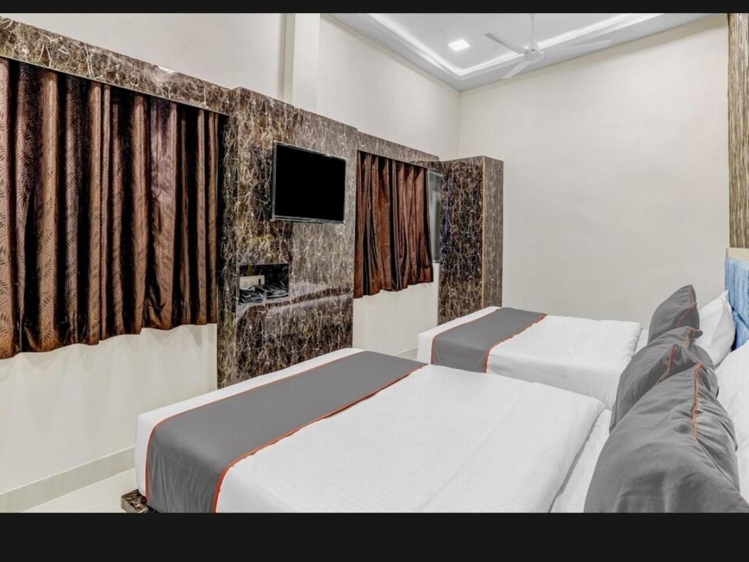 Hotel Bhavya Residency Ahmedabad Exterior photo