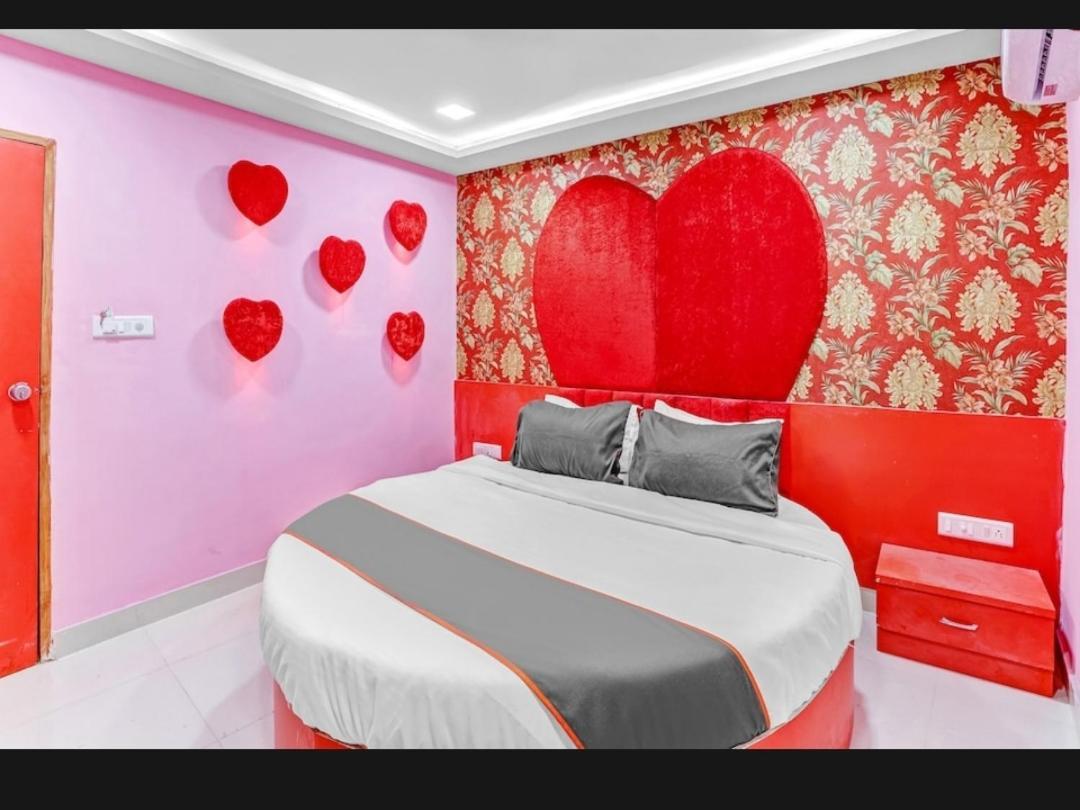 Hotel Bhavya Residency Ahmedabad Exterior photo